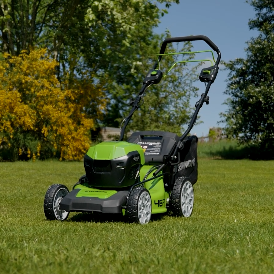 48V Self-Propelled Cordless Lawn Mower 46cm with 2 x 4Ah Batteries